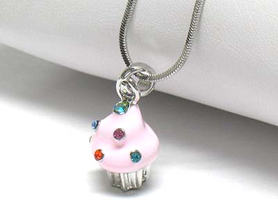 Whitegold palting crystal stud enamel miniature cupcake necklace