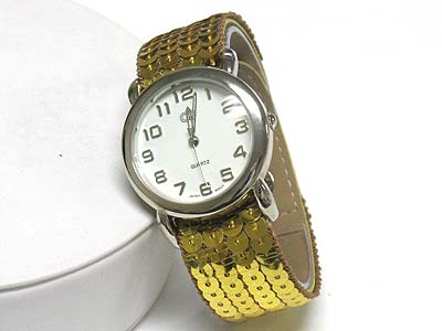 Round face sequin on leather band watch