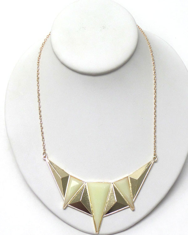 TRIBAL STYLE MULTI TRIANGLE NECKLACE