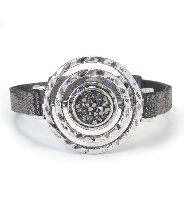 Crystal center and hammered hoop leather band bracelet