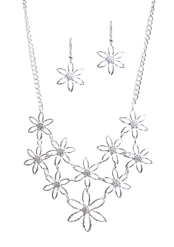 MULTI METAL FLOWER LINK BIB NECKLACE SET