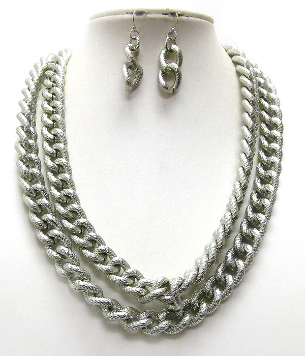 TEXTURED DOUBLE THICK METAL CHAIN NECKLACE EARRING SET