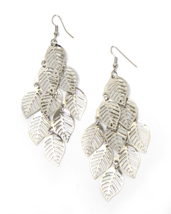 Metal filigree leaves dangle earring
