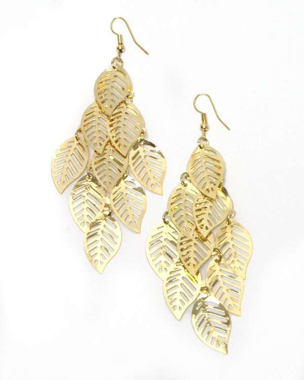 Metal filigree leaves dangle earring