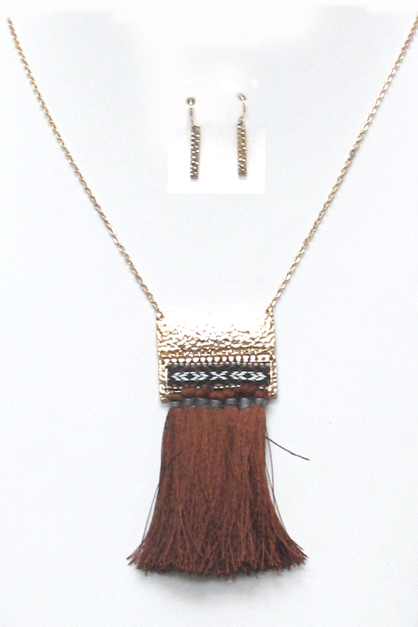 Boho style tassel drop necklace set