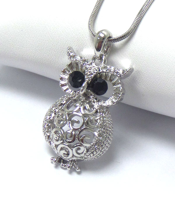Made in korea whitegold plating crystal and metal filigree owl pendant necklace