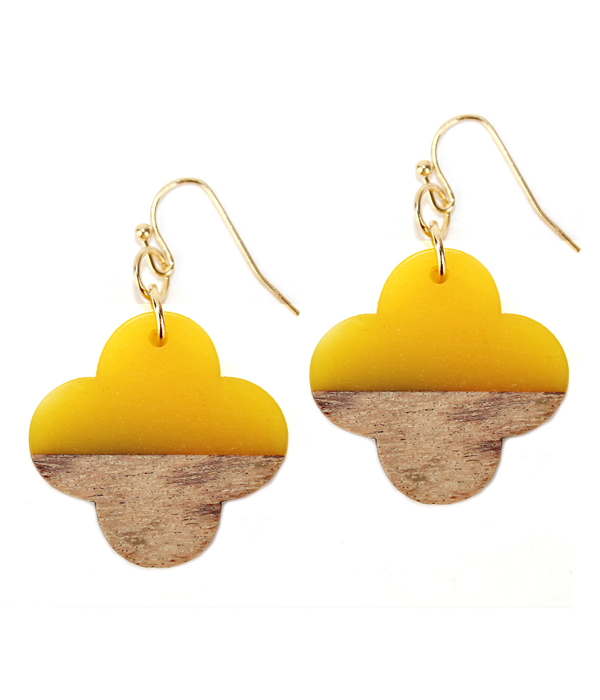 Resin and wood earring - quatrefoil