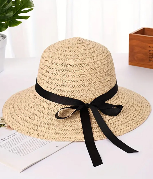 Wide brim straw sun hat