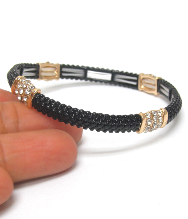 Metal textured strech bracelet '