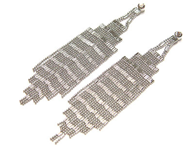 Crystal post and multi line metal drop eartring