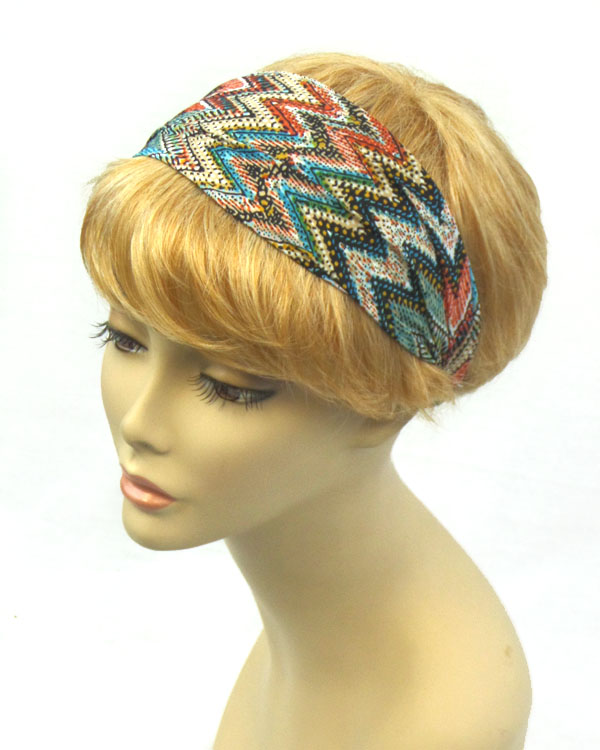 Multi color chevron pattern stretch headband