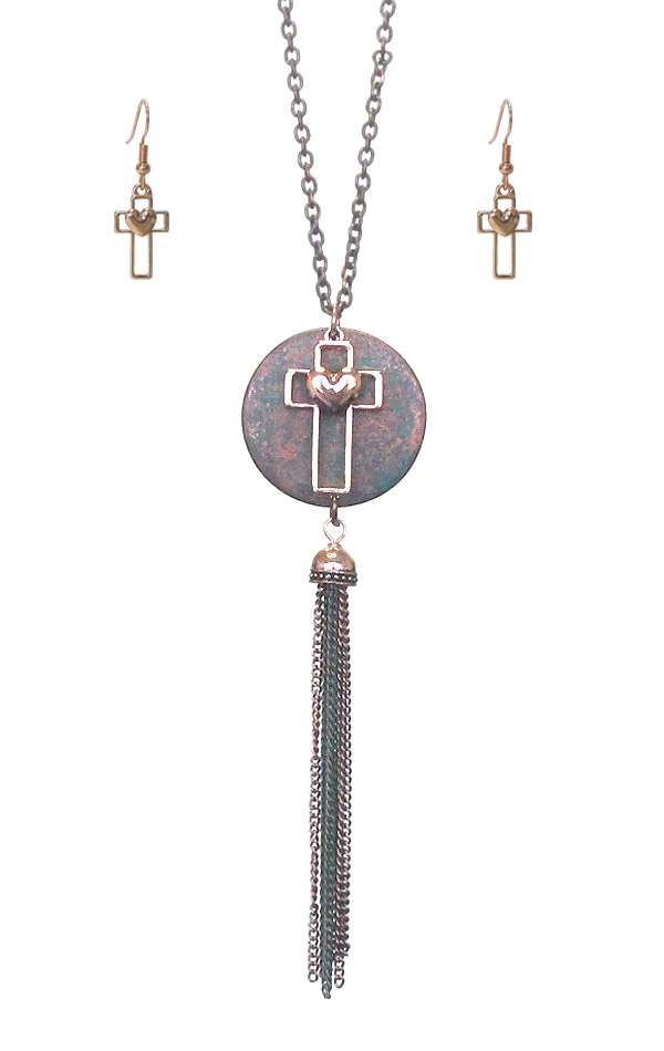 Cross and fine chain drop necklace set