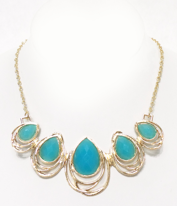 Terdrop with metal design necklace 