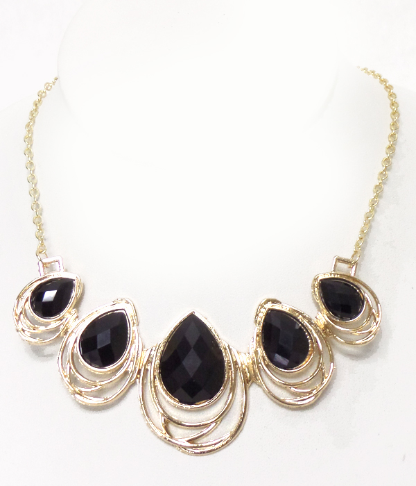 Terdrop with metal design necklace 