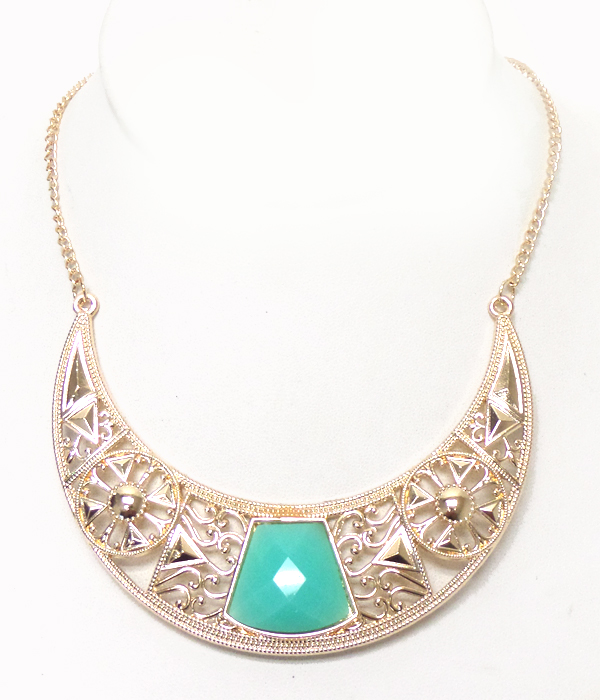 Bib style metal texture with stone center necklace 