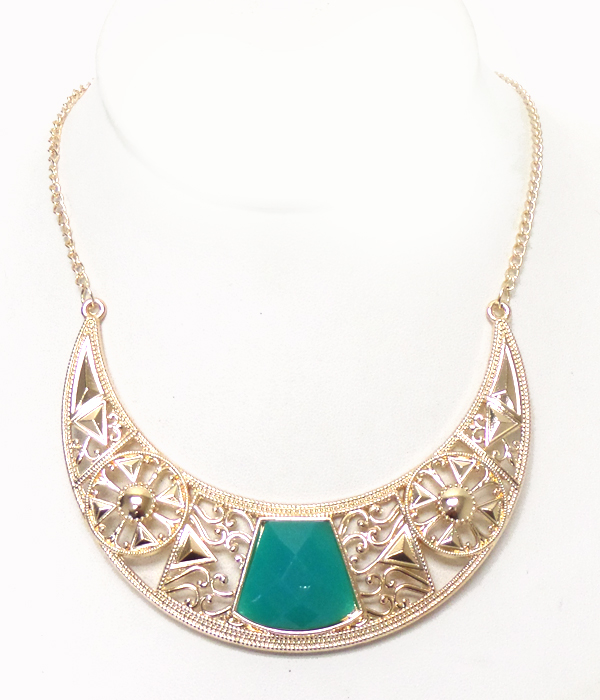 Bib style metal texture with stone center necklace 