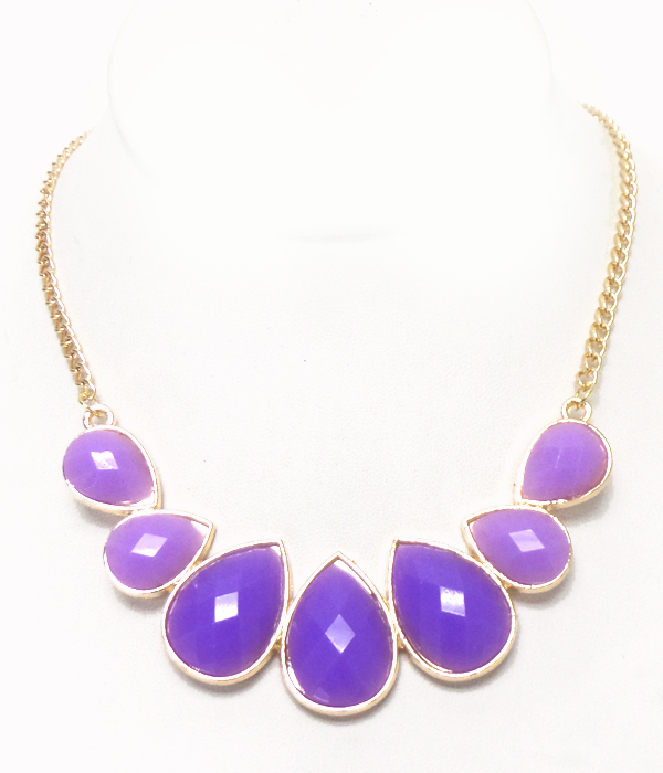 Linked multisize teardrop necklace 
