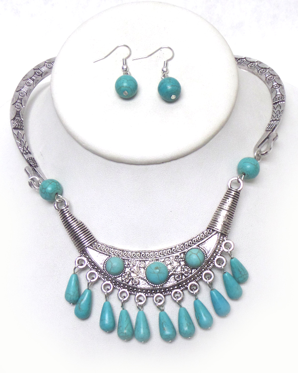 Vintage metal casting turquoise stone necklace set