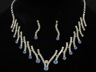 Rhinestone boutique style v shape necklace and earring set
