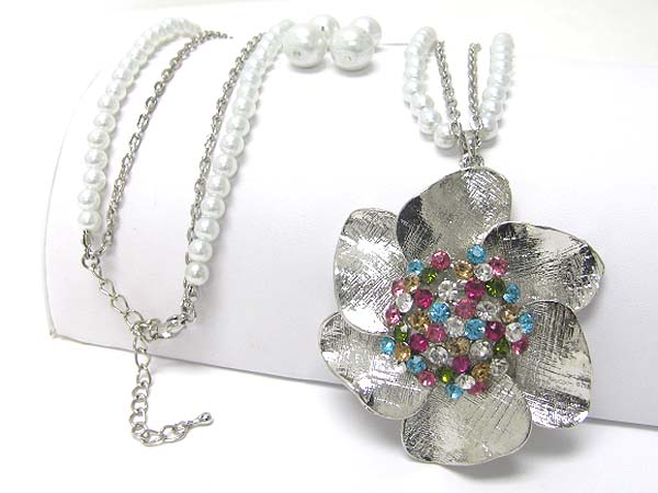 Crystal stud scratch meta lflower pendant pearl and metal chain long necklace set