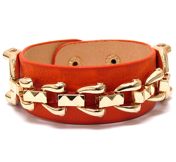 METAL CHAIN AND LEATHERETTE BAND BRACELET
