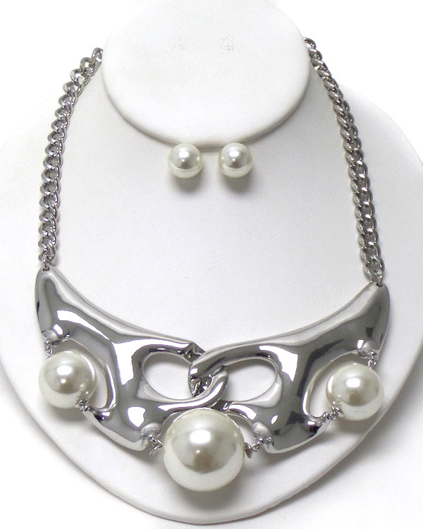 Liquid metal and pearl accent statement necklace earring set