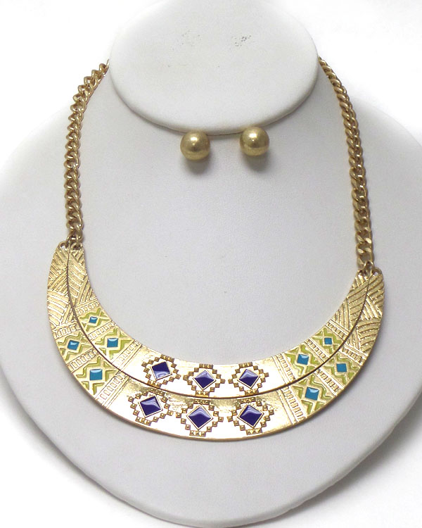 DOUBLE LAYER METAL CRESCENT AZTEC PATTERN NECKLACE EARRING SET -western