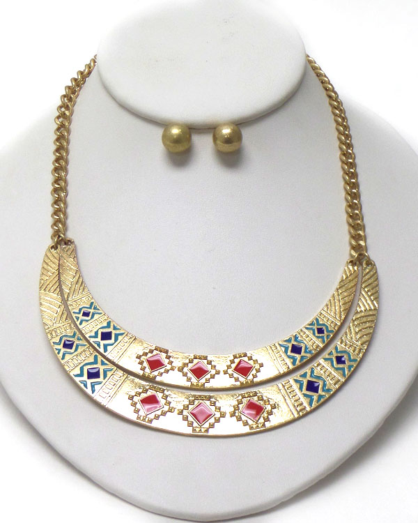 DOUBLE LAYER METAL CRESCENT AZTEC PATTERN NECKLACE EARRING SET -western