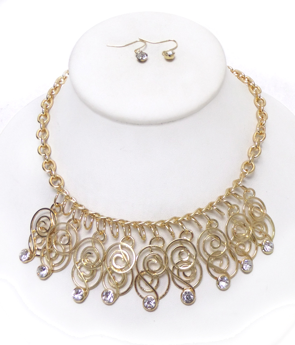 Multi crystal and swirl wire drop necklace set