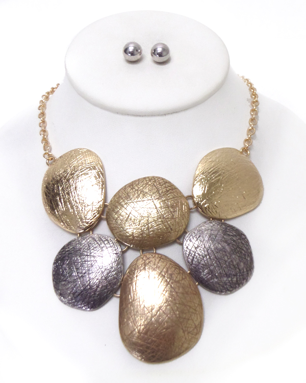 Natural shape scratch metal disk link bib necklace set