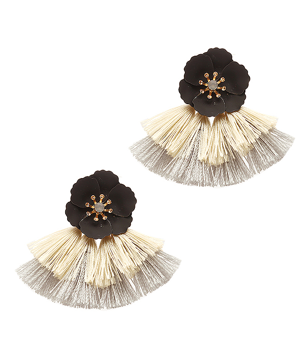 FLOWER AND THREAD EARRING