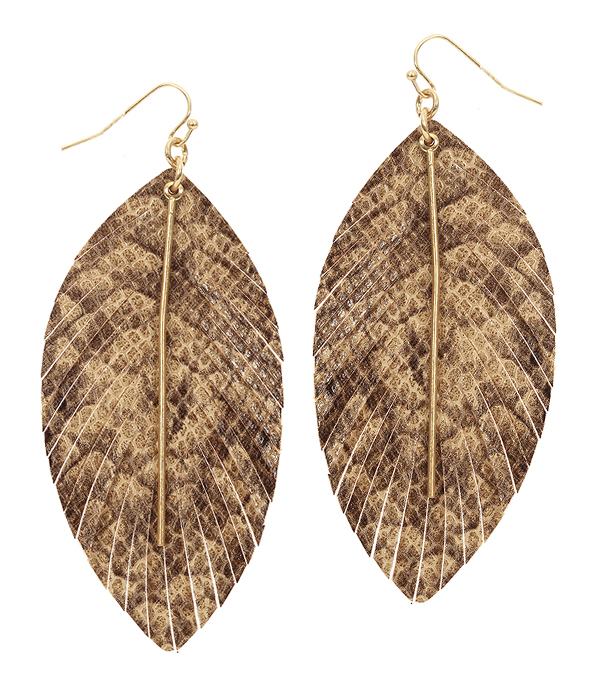 SNAKE SKIN FEATHER FAUX LEATHER EARRING