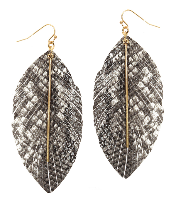 SNAKE SKIN FEATHER FAUX LEATHER EARRING