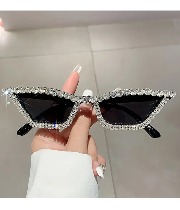 Cat eye sunglasses