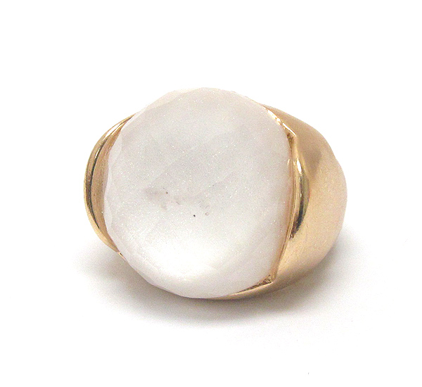 Facet acrylic dome stone stretch ring