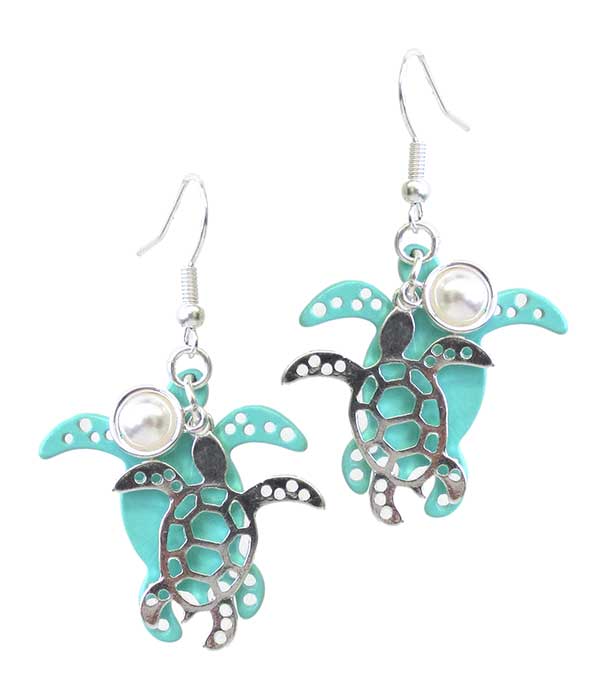 Sealife theme metal filigree and enamel coat earring - turtle