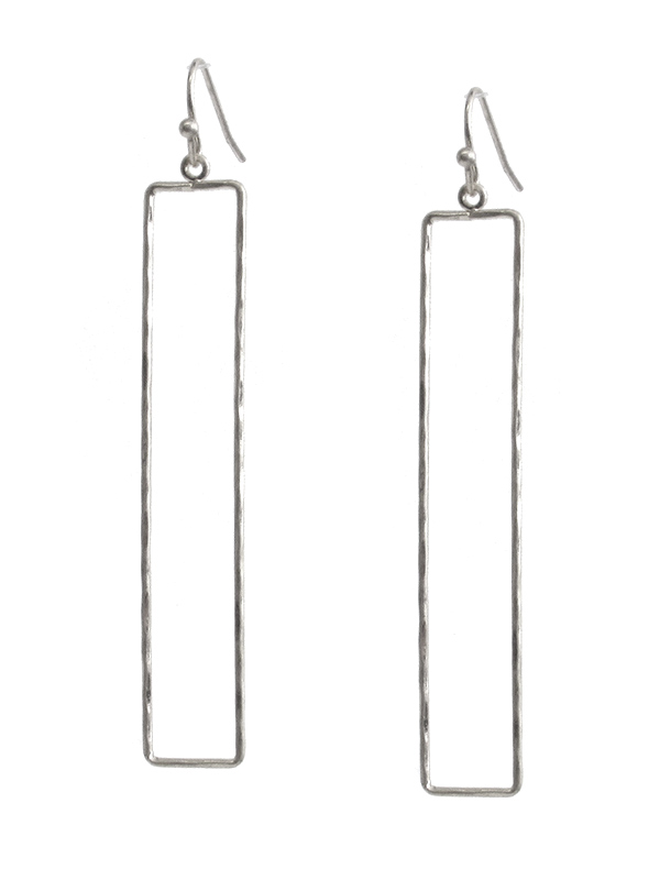 HAMMERED WIRE BAR DROP EARRING