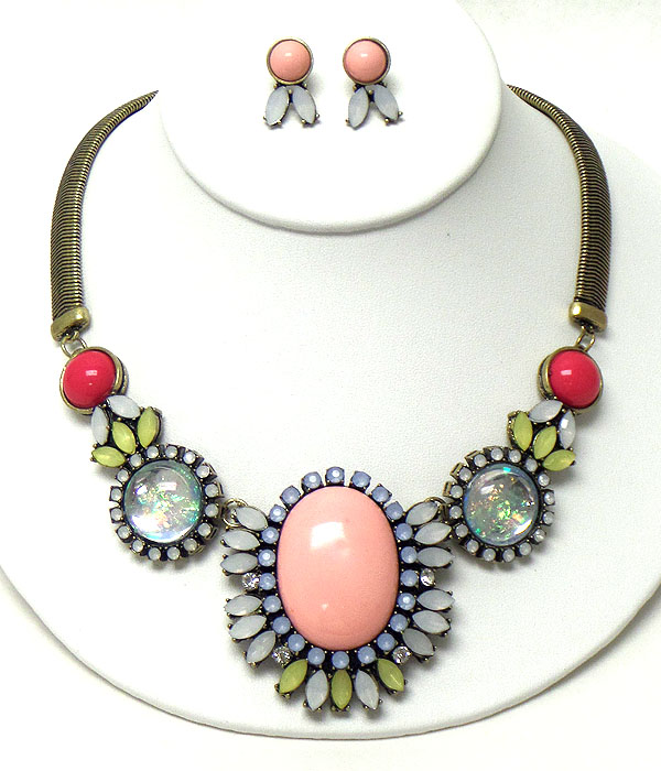 Multi crystal and facet glass deco and thick flat snake chain boutique style necklace earring set