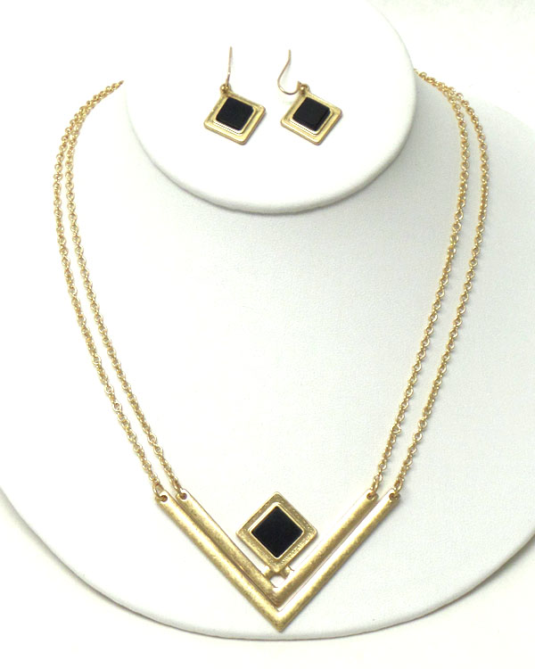 DOUBLE CHEVRON AND CHAIN NECKLACE EARRING SET