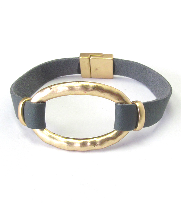 Hammered metal oval ring and leather band magnetic bracelet