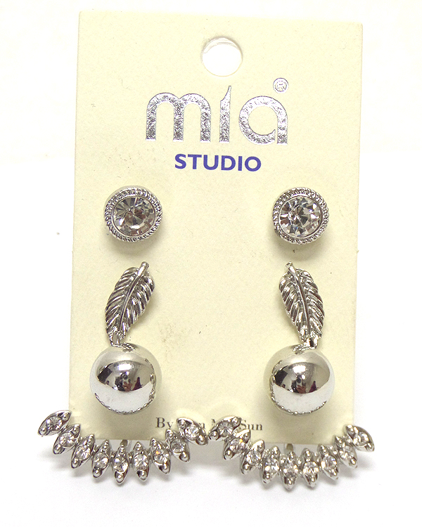 Metal set of three earrings
