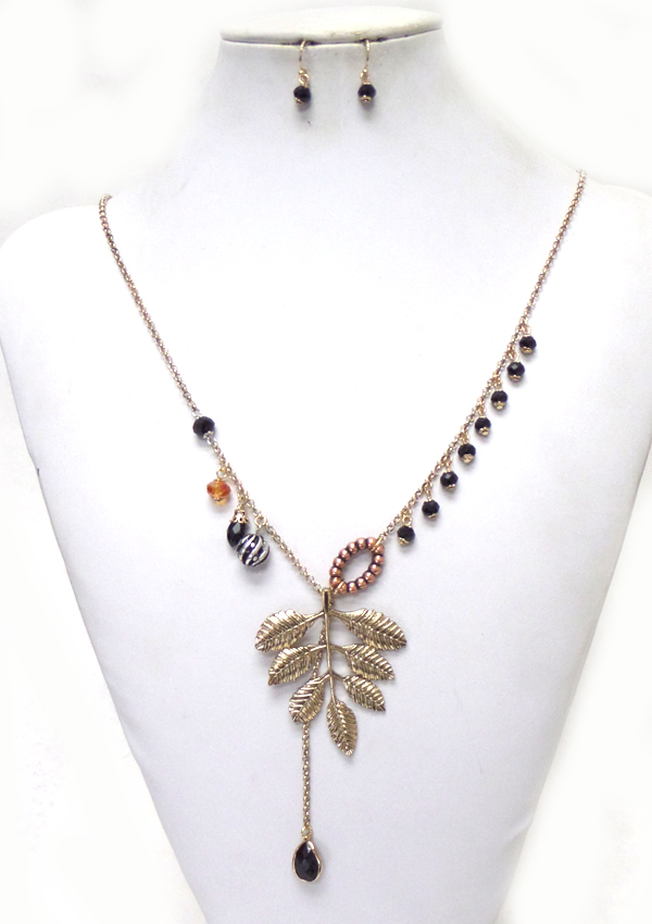 METAL TEXTURED LEAFS WITH BEADS DROP NECKLACE SET