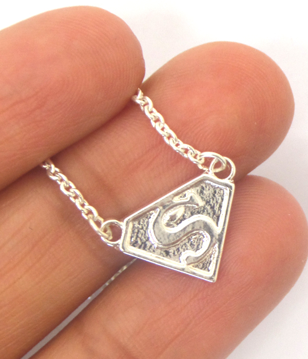 Etsy style superman pendant necklace