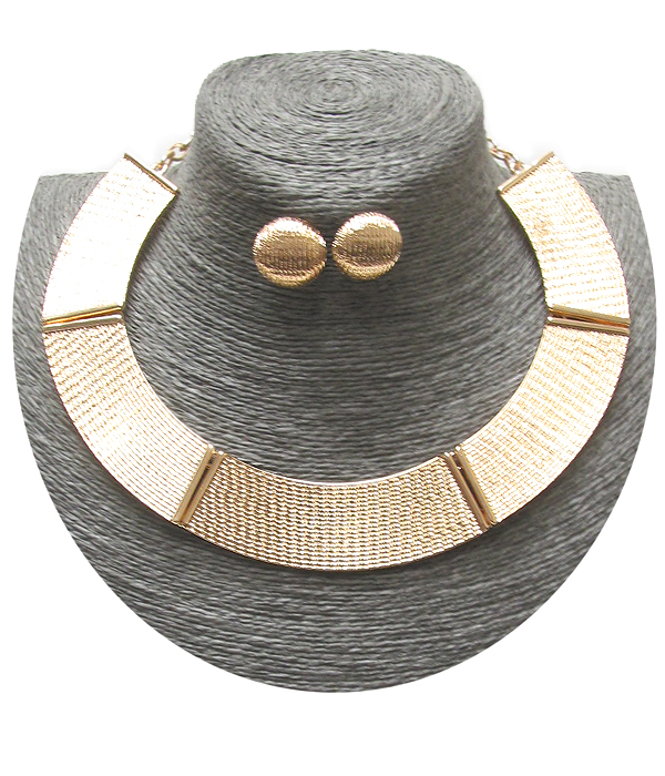 Textured metal chocker necklace set