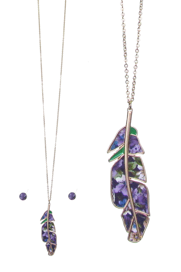 METAL FILIGREE AND PRINTED FABRIC FEATHER PENDANT LONG NECKLACE SET