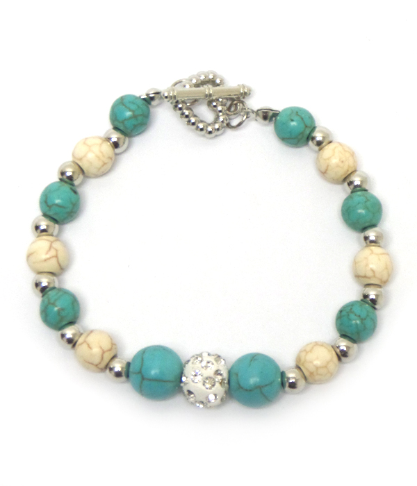 Turquoise link toggle bracelet