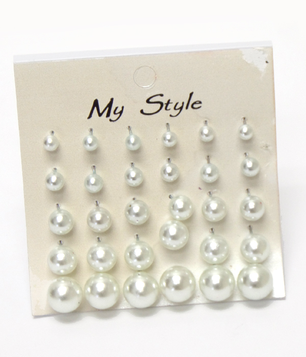 Multisize set of pearls stud earrings 