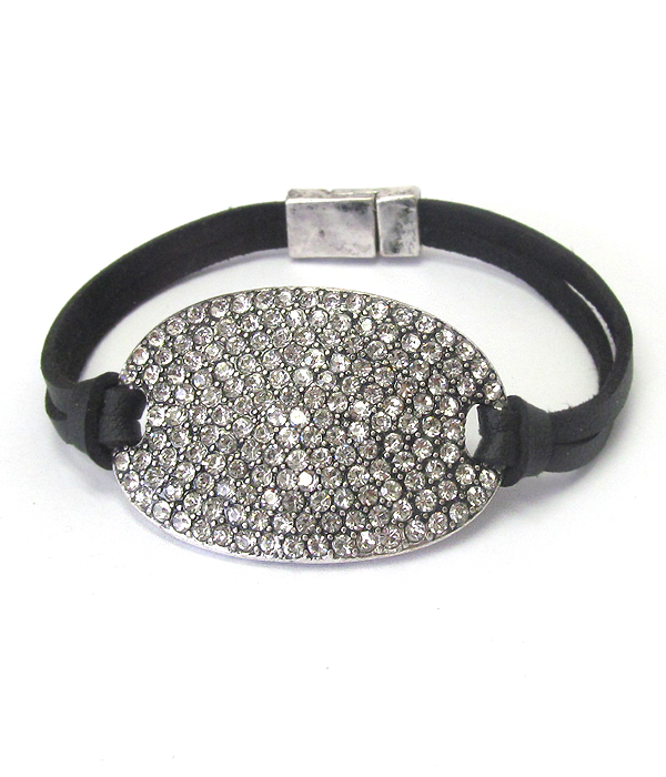 CRYSTAL STUD OVAL PLATE AND LEATHER BAND MAGNETIC BRACELET