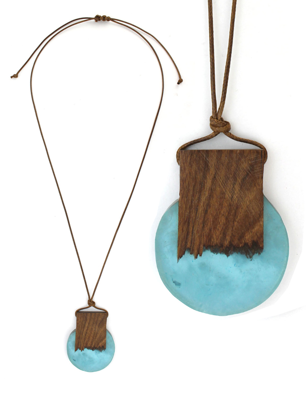 WOOD AND RESIN DISC PENDANT PULL TIE CORD NECKLACE