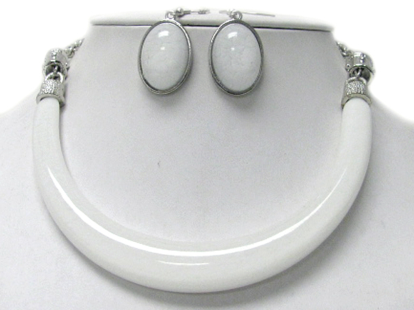 Crescent moon shape acrylic necklace earring set